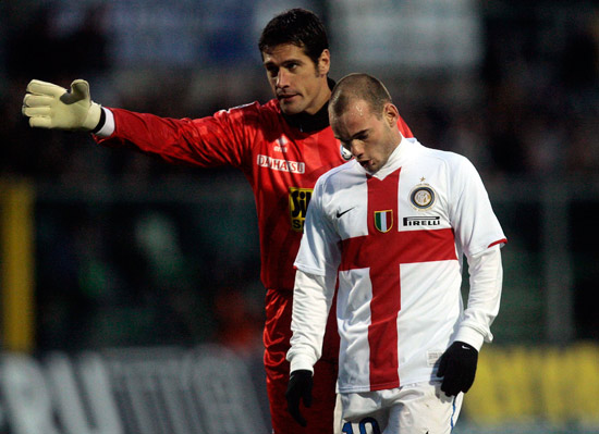 国安队备战亚冠：两天假期后的全力以赴（国安备战亚冠：两日休整后全情投入）