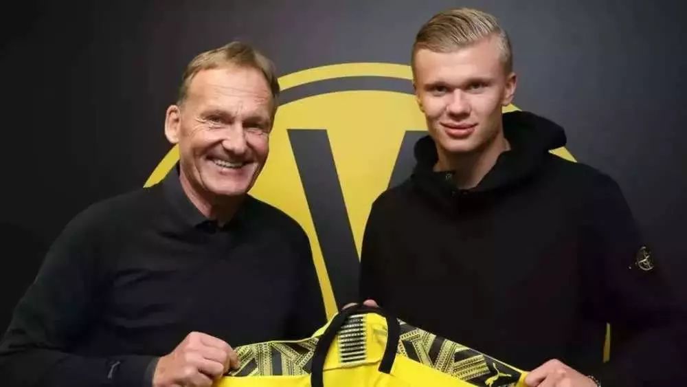 那不勒斯经历10轮点球晋级意杯8强，孔蒂：我们更配得上晋级（那不勒斯苦战十轮点球挺进意杯八强，孔蒂：晋级当之无愧）