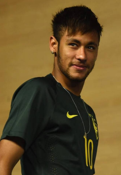 诺丁汉森林传奇约翰·罗伯逊去世，曾助森林两夺欧冠（诺丁汉森林名宿约翰·罗伯逊逝世，曾助队两夺欧冠冠军）