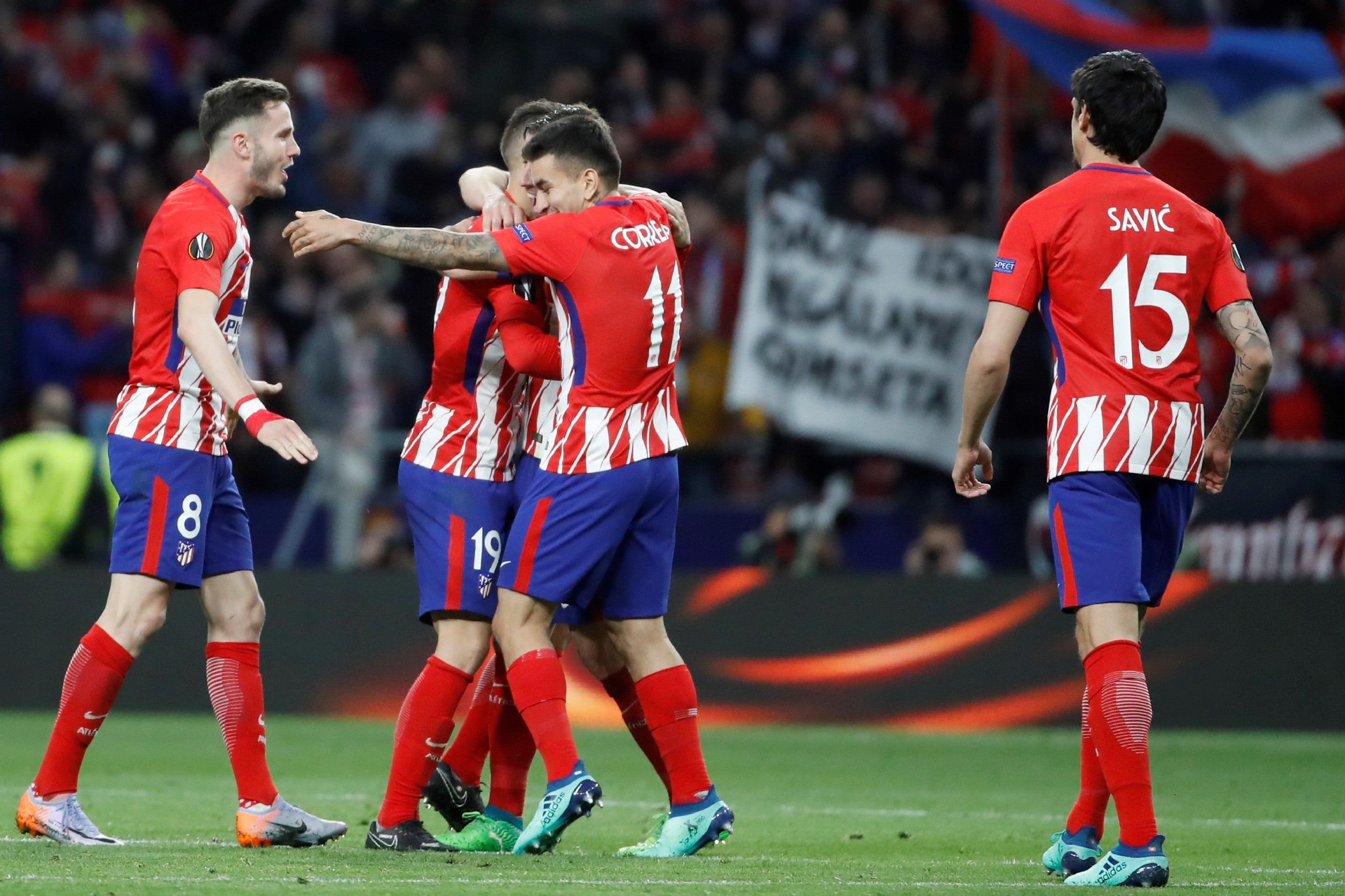 董春雨告别弗兰克：浙江队传奇外援，高球商高情商，榜样（董春雨送别弗兰克：浙江传奇外援，球商情商双高的榜样）